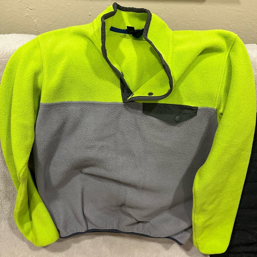 Patagonia kids XXL synchilla pullover